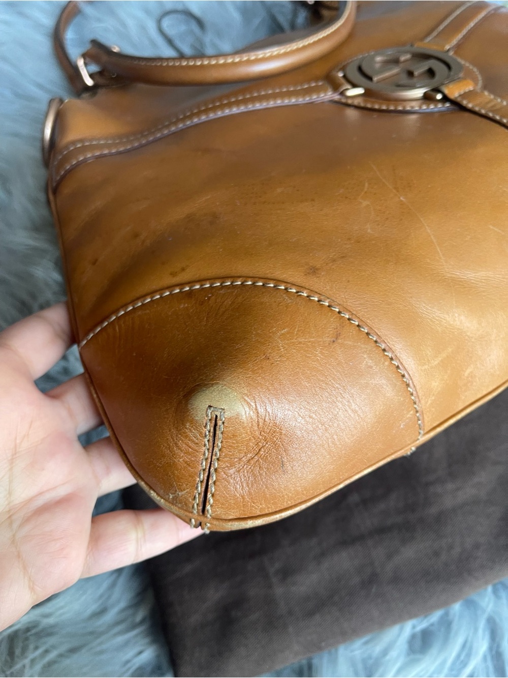 Authentic Gucci vintage interlock GG hobo tan shoulder bag - Picture 9 of 16